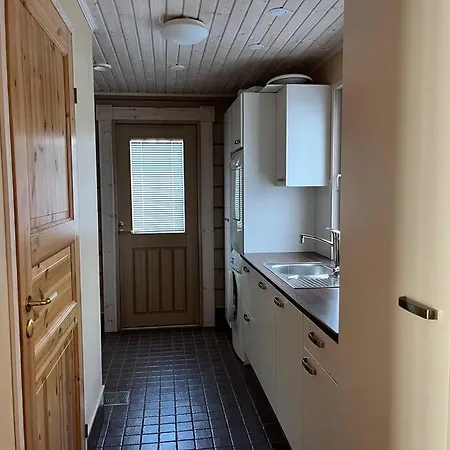 Aleksandra, Laatulomat Juva