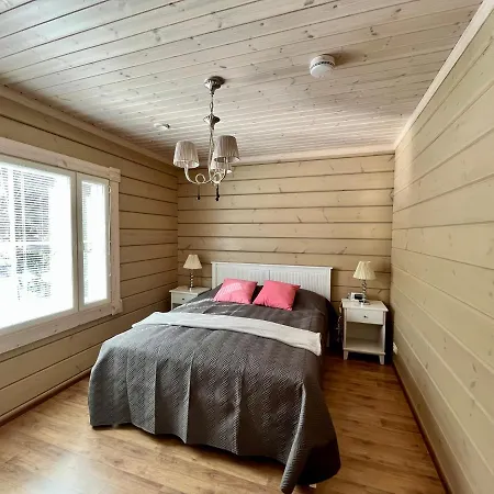 Aleksandra, Laatulomat Juva