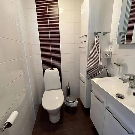 Vila Aleksandra, Laatulomat *