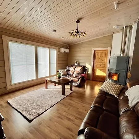 Aleksandra, Laatulomat Villa *