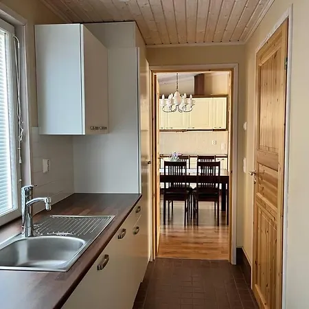 Aleksandra, Laatulomat * Juva