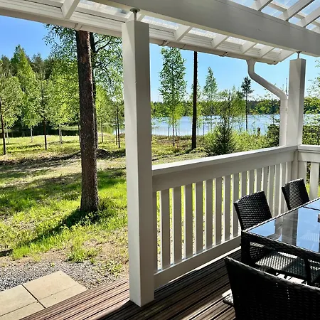 Aleksandra, Laatulomat Villa *