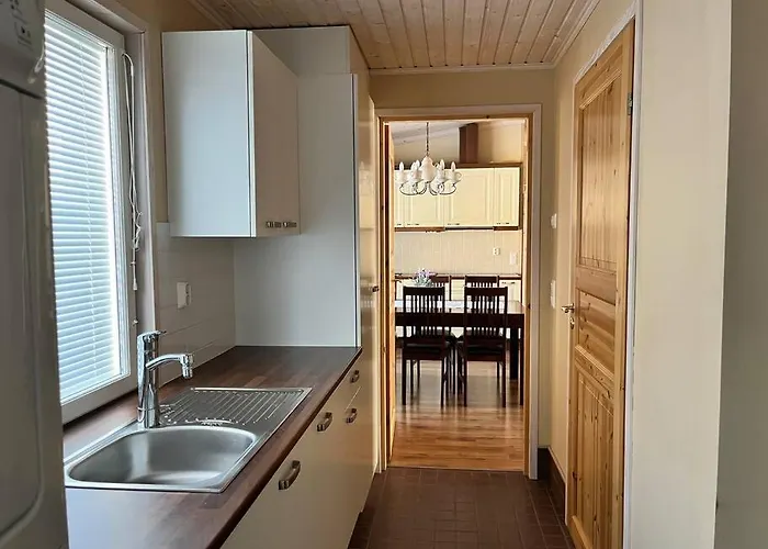 Aleksandra, Laatulomat * Juva