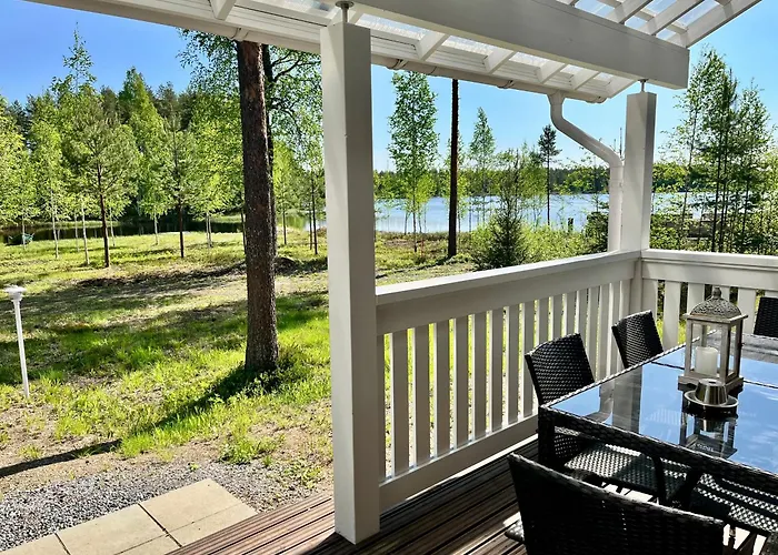 Aleksandra, Laatulomat 别墅 *